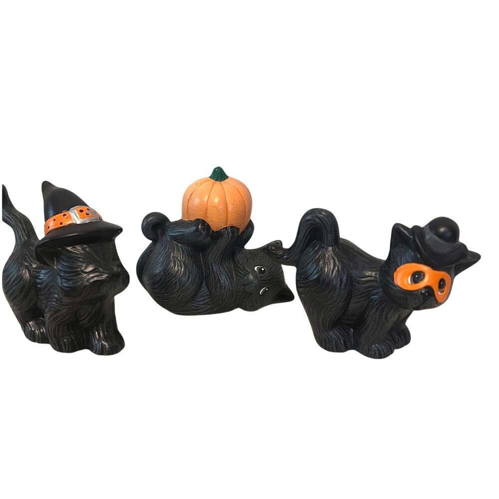 black cats set 3 Halloween ceramic figures playful pumpkins witch hat